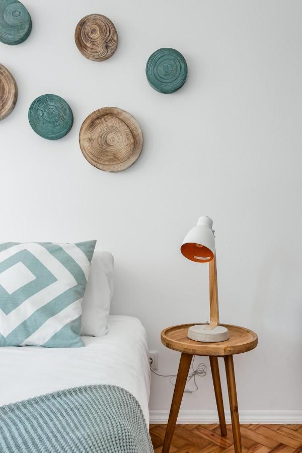 Stroll To Coffee Shops Near A Renovated Hillside Apartment In Graca Lissabon Buitenkant foto