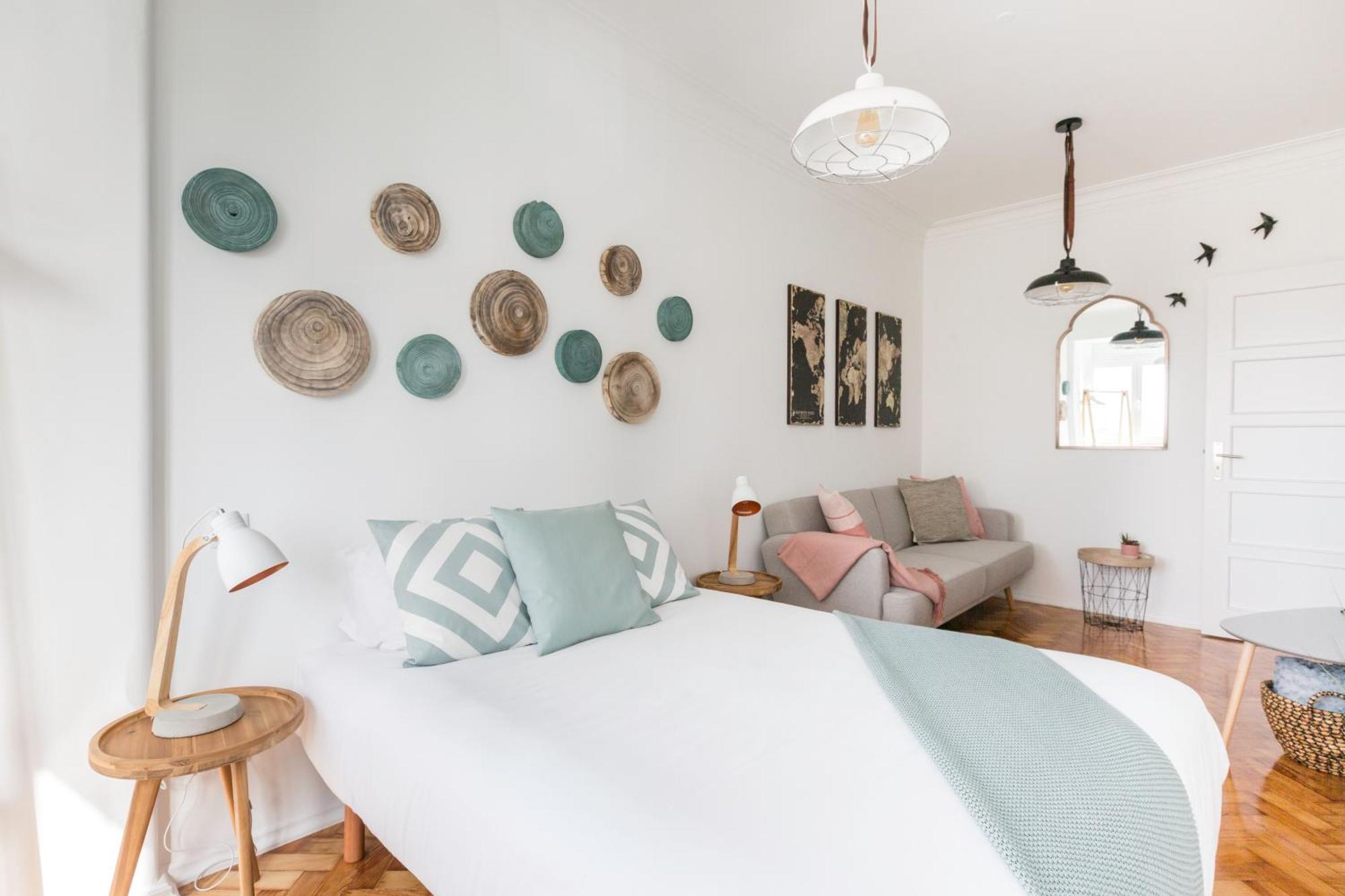 Stroll To Coffee Shops Near A Renovated Hillside Apartment In Graca Lissabon Buitenkant foto